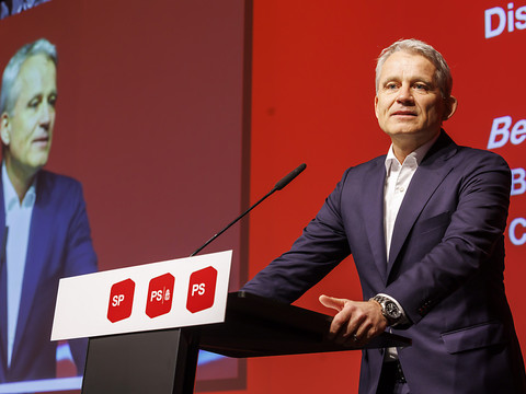 Beat Jans Critiqué pour Son Discours sur l’Asile