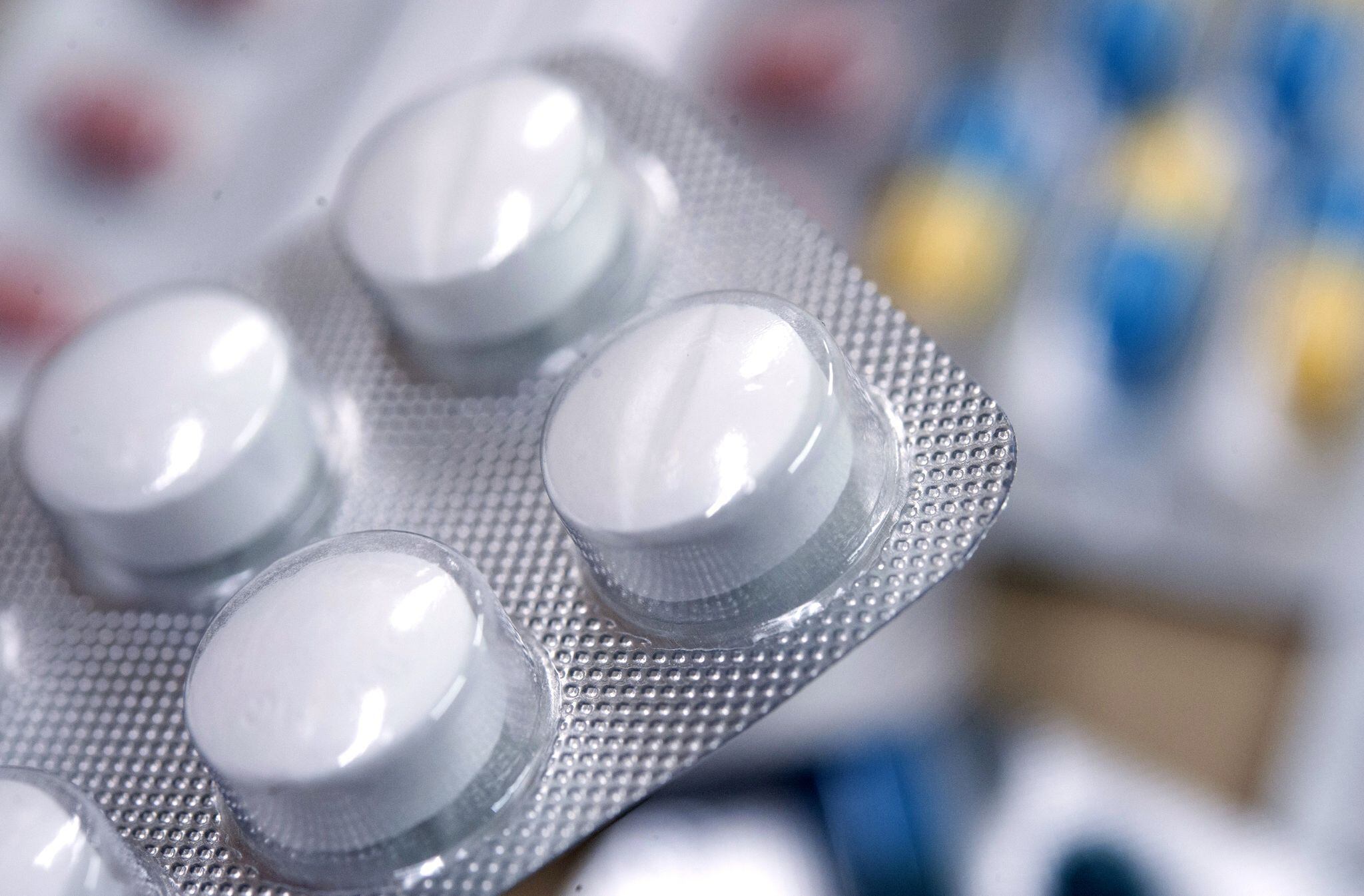 Les prix exorbitants des médicaments menacent la santé publique française